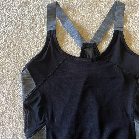 ATHLETA tank top XXS - Picture 2 of 3